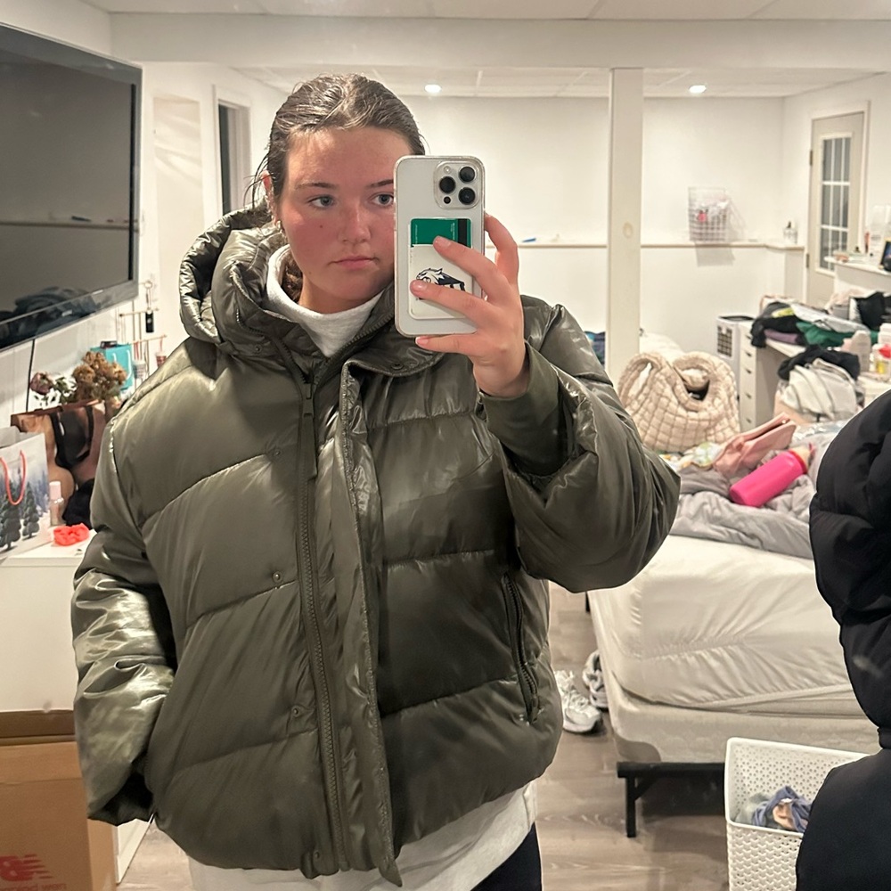 Gap green puffer with hood. Size XXL.